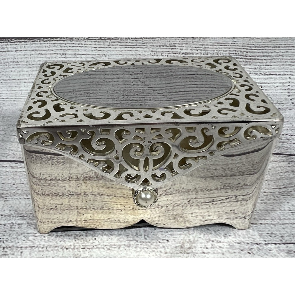 Things Remembered Silver-Plated Jewelry Box Filigree Design Pearl‎ Velvet Lining